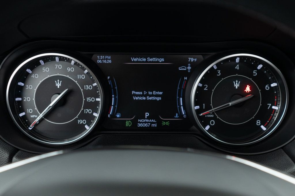 Maserati Levante photo 17