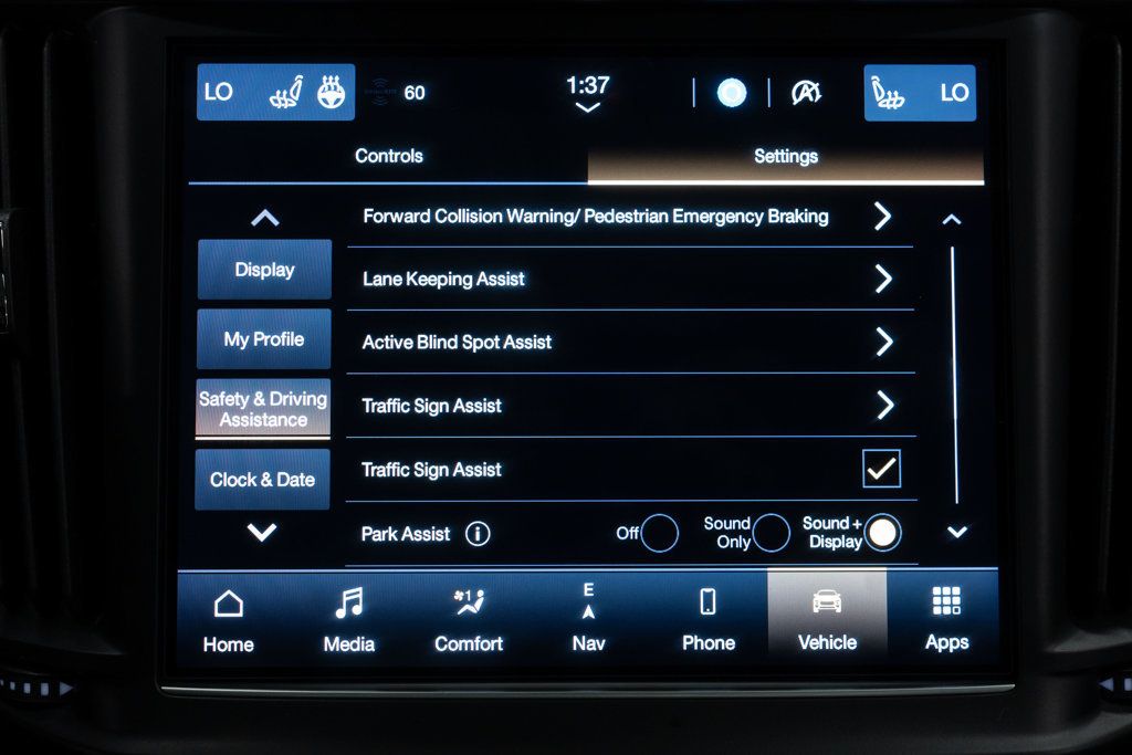 Maserati Levante photo 21