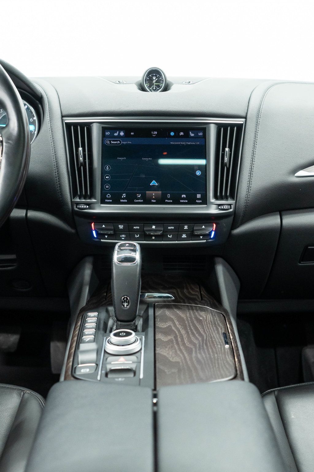 Maserati Levante photo 22