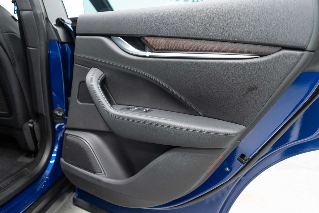 Maserati Levante photo 25