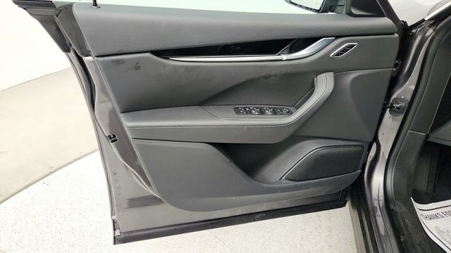 2022 Maserati Levante GT 3.0L with Red Brake Calipers & 20'' Nereo Matte Wheels - 22951839 - 10