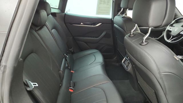 2022 Maserati Levante GT 3.0L with Red Brake Calipers & 20'' Nereo Matte Wheels - 22951839 - 24