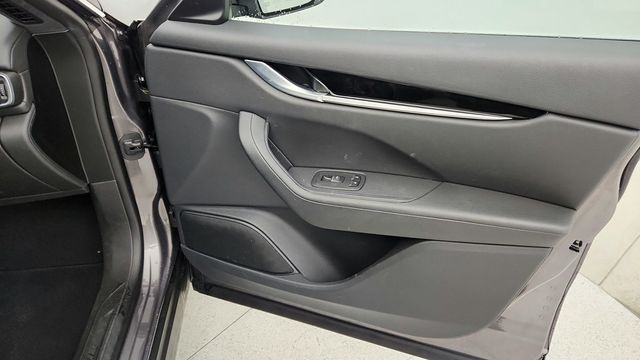 2022 Maserati Levante GT 3.0L with Red Brake Calipers & 20'' Nereo Matte Wheels - 22951839 - 27