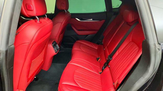 2022 Maserati Levante GT 3.0L w/ Nerissimo Package & Full Premium Leather - 23075714 - 20