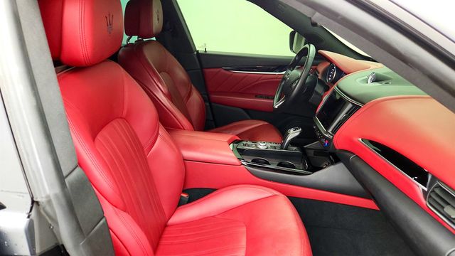 2022 Maserati Levante GT 3.0L w/ Nerissimo Package & Full Premium Leather - 23075714 - 23