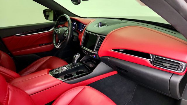 2022 Maserati Levante GT 3.0L w/ Nerissimo Package & Full Premium Leather - 23075714 - 24