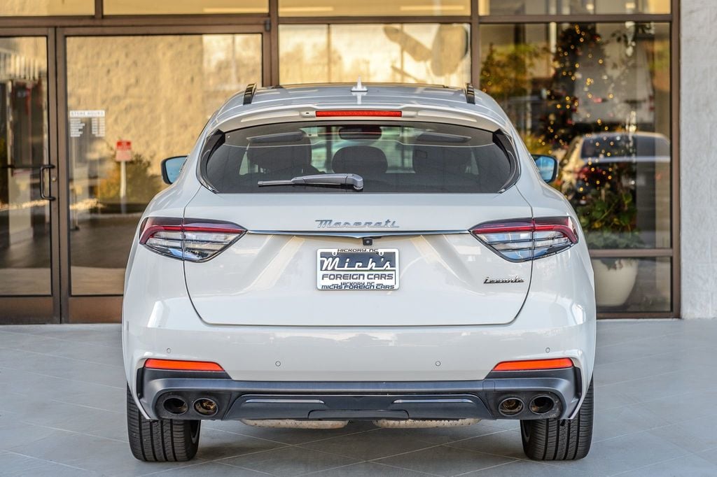 2022 Maserati Levante LEVANTE GT - WHITE ON RED - NAV - PANO ROOF-BACKUP CAM-GORGEOUS - 22686867 - 7