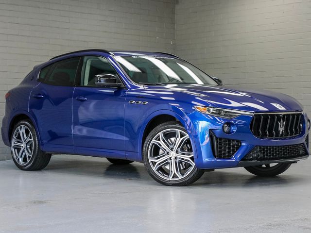 used-2022-maserati-levante-