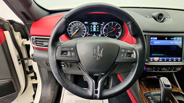 2022 Maserati Levante Modena 3.0L w/ Full Natural Leather & High Gloss Ebano Wood Trim - 23000703 - 13