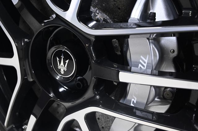 2022 Maserati MC20 Base - 22957730 - 25