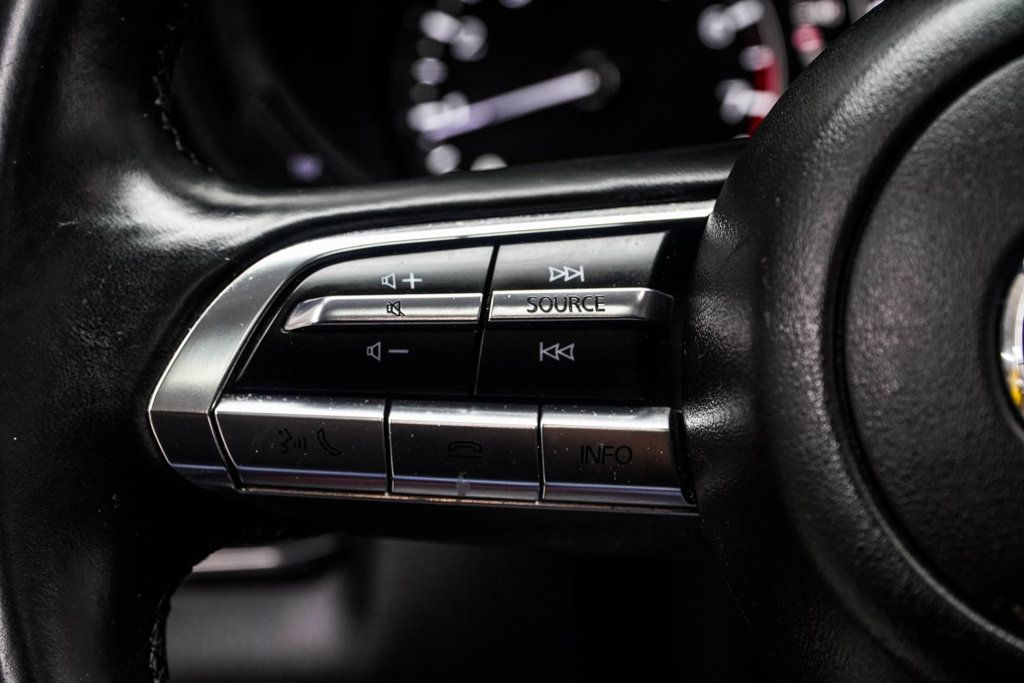 Mazda CX-30 photo 28