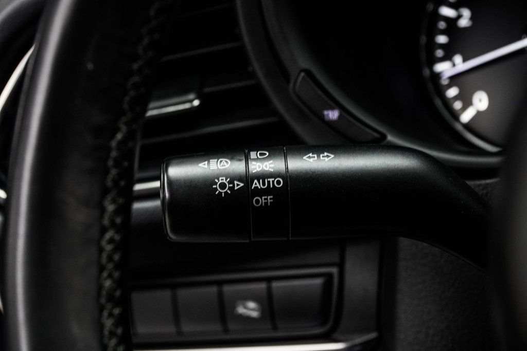 Mazda CX-30 photo 31