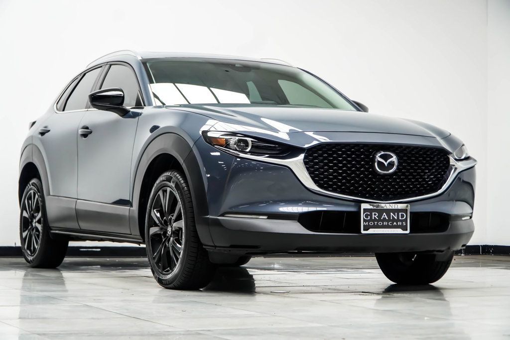 Mazda CX-30 photo 4