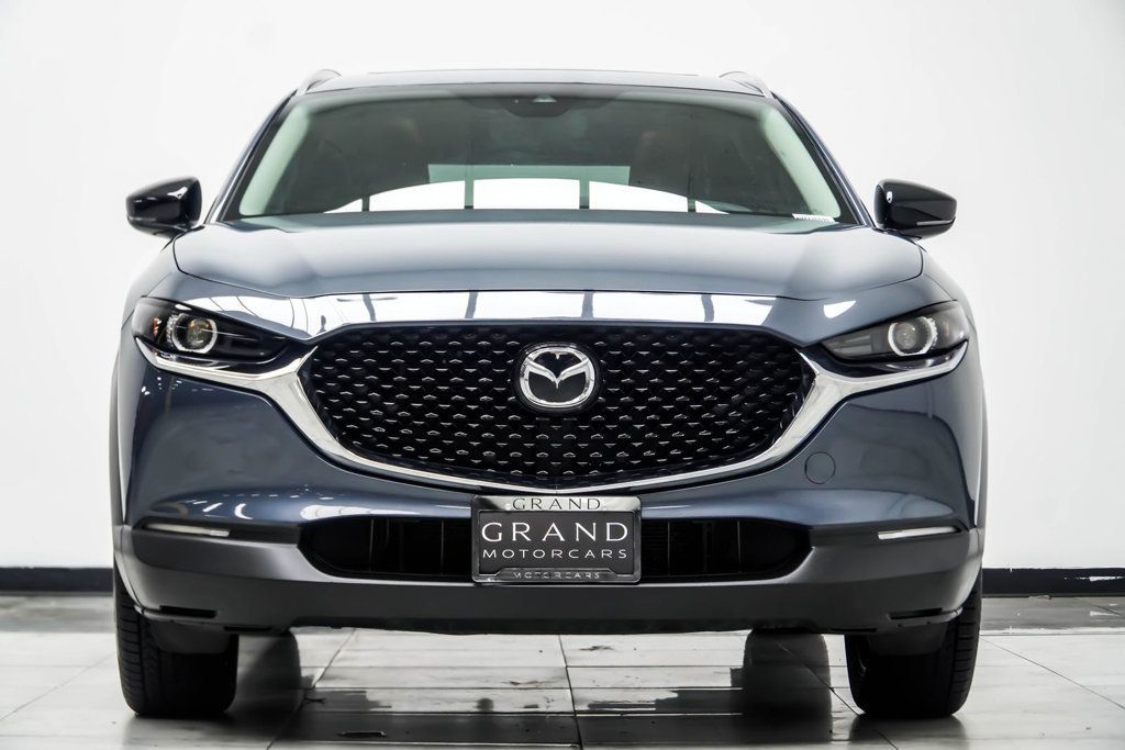 Mazda CX-30 photo 8