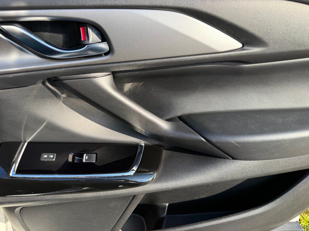 2022 Mazda CX-9 Touring AWD - 22946848 - 37