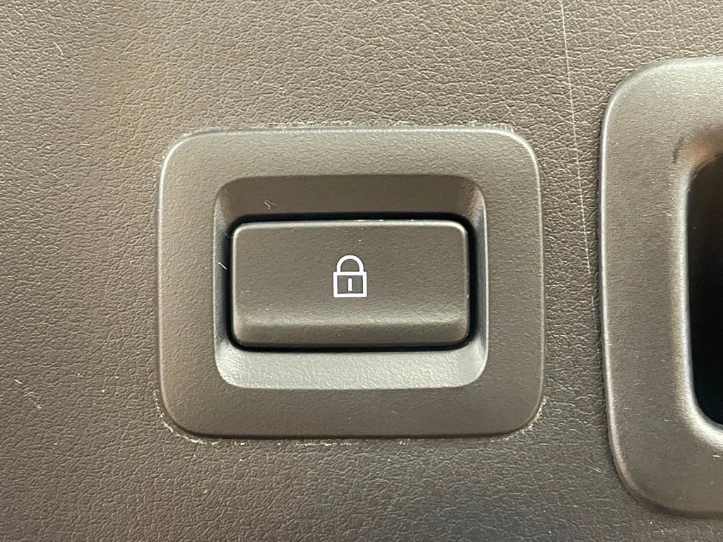 2022 Mazda Mazda3 Hatchback Carbon Edition Automatic FWD - 22979781 - 22