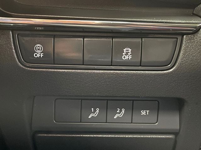 2022 Mazda Mazda3 Hatchback Carbon Edition Automatic FWD - 22979781 - 28