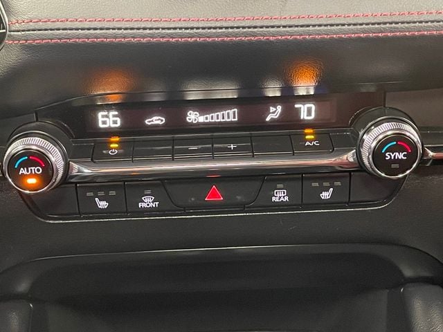 2022 Mazda Mazda3 Hatchback Carbon Edition Automatic FWD - 22979781 - 30