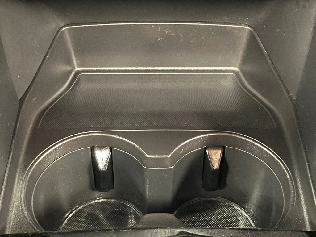 2022 Mazda Mazda3 Hatchback Carbon Edition Automatic FWD - 22979781 - 32