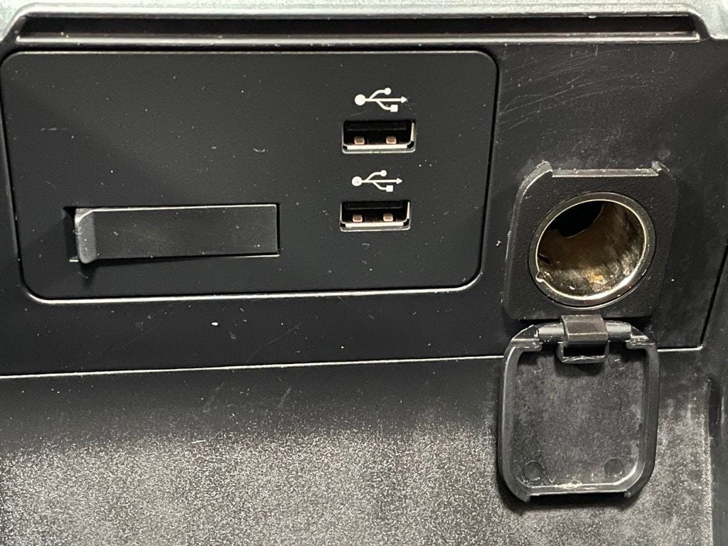 2022 Mazda Mazda3 Hatchback Carbon Edition Automatic FWD - 22979781 - 35