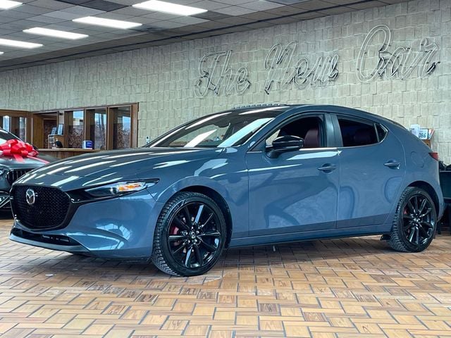 2022 Mazda Mazda3 Hatchback Carbon Edition Automatic FWD - 22979781 - 3