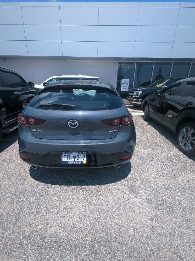 2022 Mazda Mazda3 Hatchback Carbon Edition Automatic FWD - 23028547 - 3