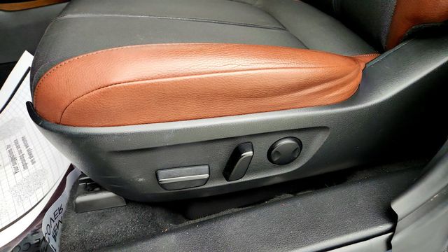 2022 Mazda MX-30 Premium Plus Package FWD - 23002152 - 11