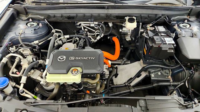 2022 Mazda MX-30 Premium Plus Package FWD - 23002152 - 27