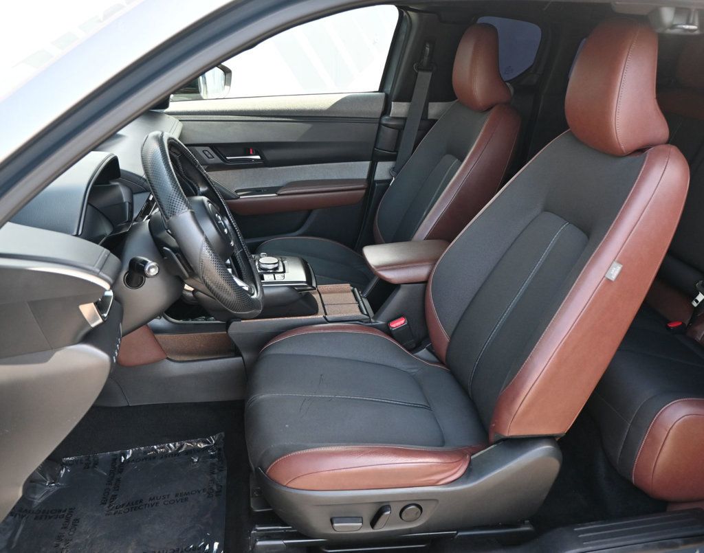 Mazda MX-30 photo 14