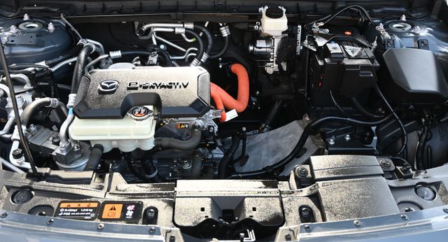 2022 Mazda MX-30 EV Premium Plus Package FWD - 23059822 - 18