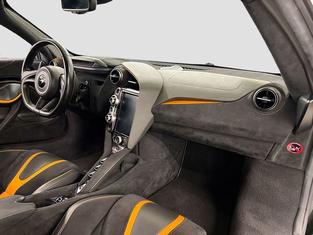 2022 McLaren 720S  - 22963719 - 13