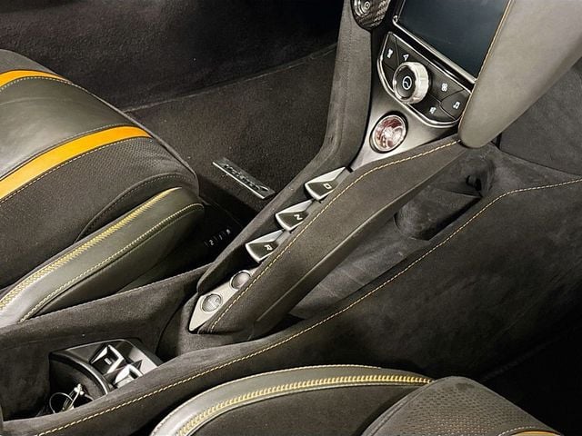 2022 McLaren 720S  - 22963719 - 14