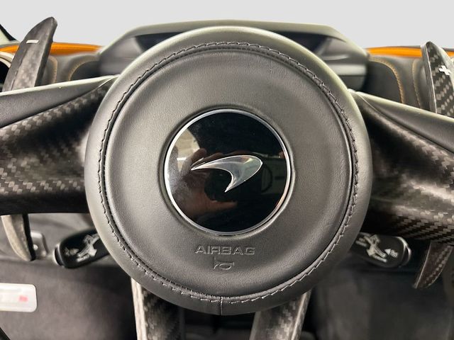 2022 McLaren 720S  - 22963719 - 17