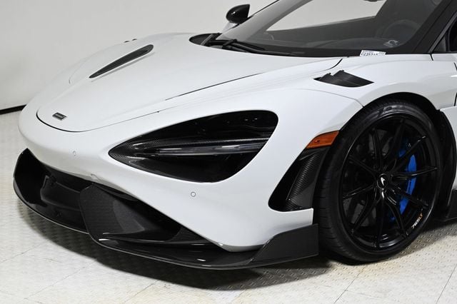 2022 McLaren 765LT Base - 22644026 - 25