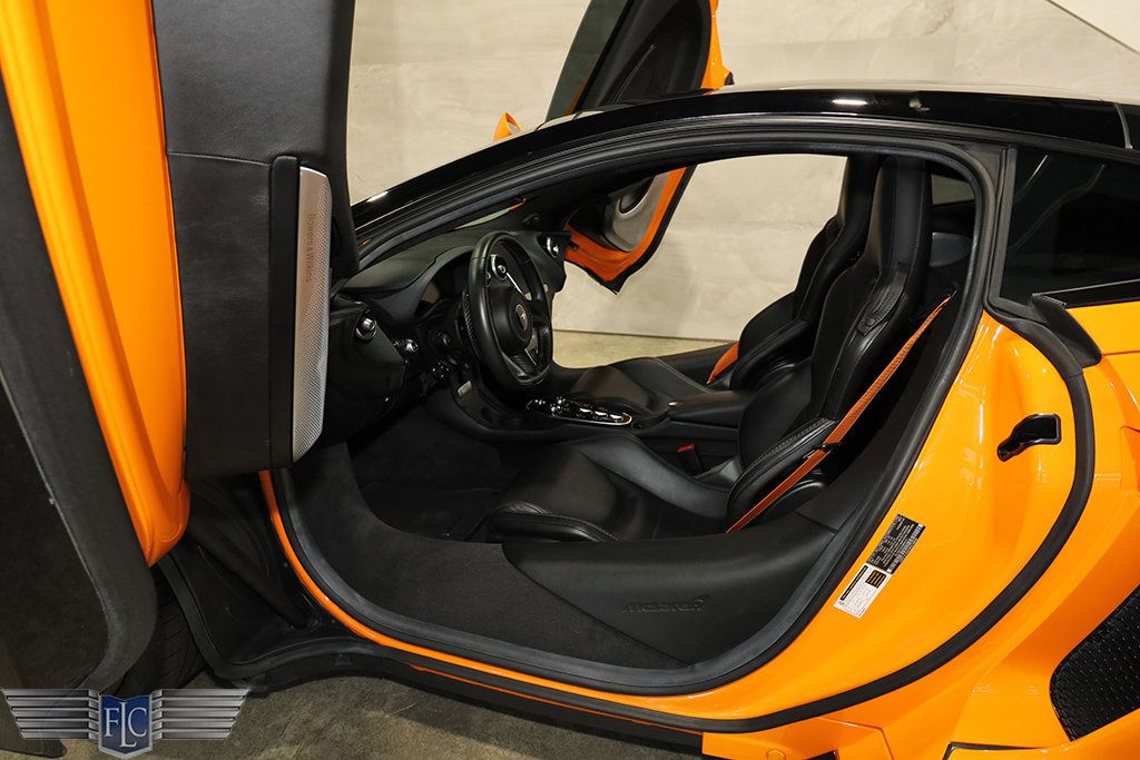 2022 McLaren GT Coupe - 22975124 - 14