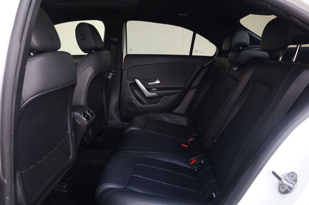 Mercedes-Benz A-Class photo 21