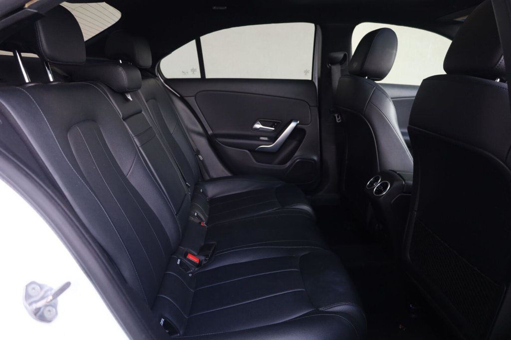 Mercedes-Benz A-Class photo 24