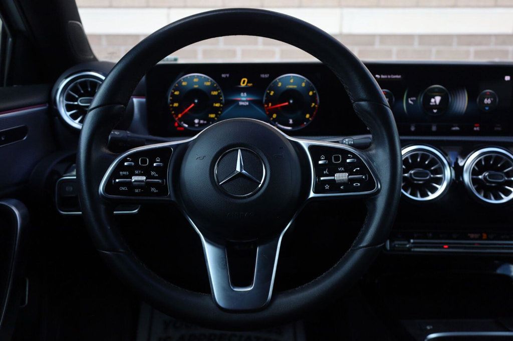 Mercedes-Benz A-Class photo 31
