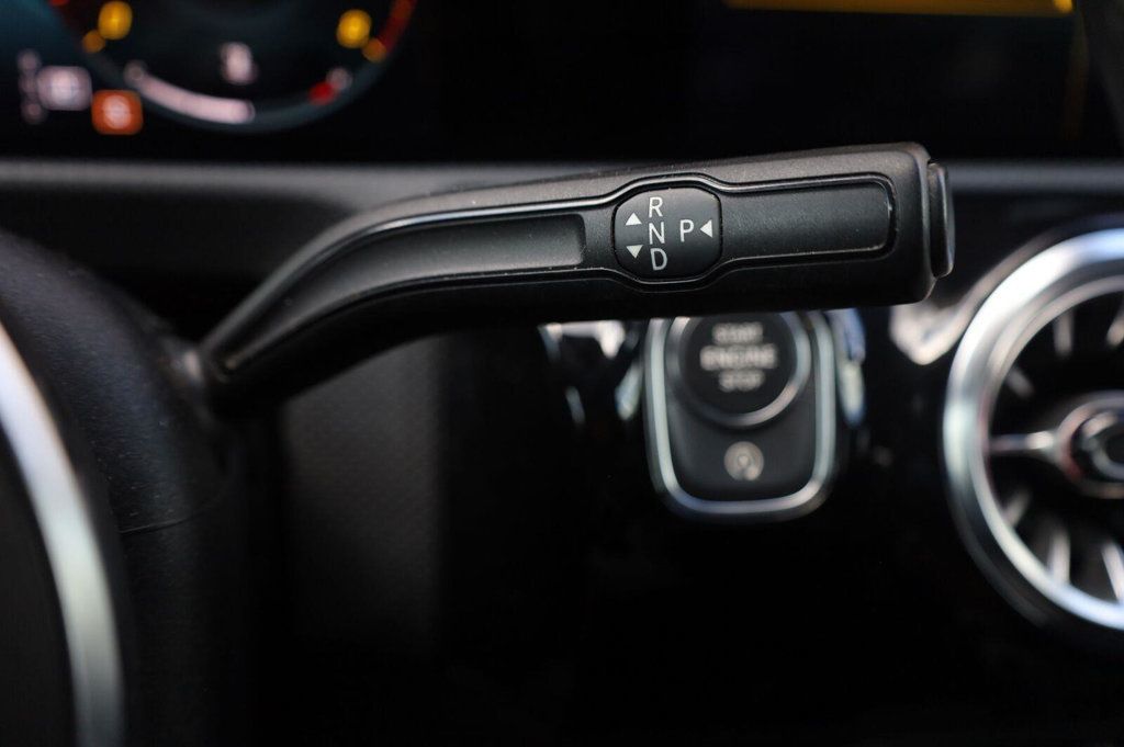 Mercedes-Benz A-Class photo 34