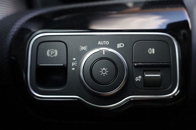 2022 Mercedes-Benz A-Class A 220 - 23081983 - 36