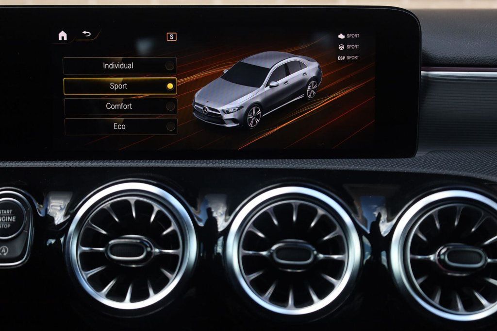 Mercedes-Benz A-Class photo 46
