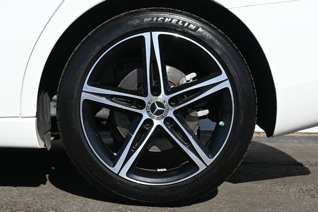 2022 Mercedes-Benz A-Class A 220 4MATIC Sedan - 22971865 - 5