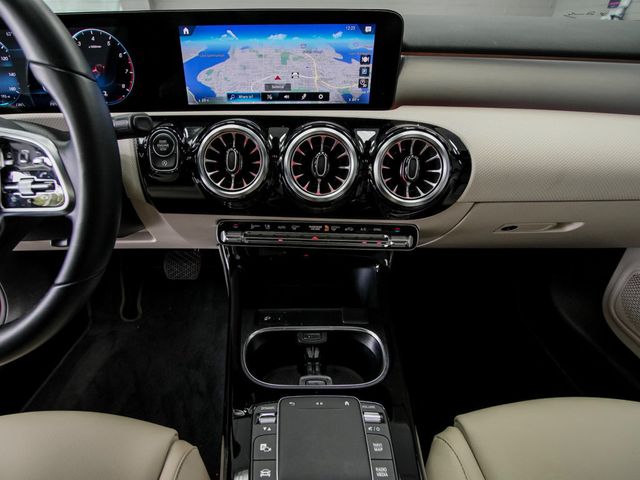 2022 Mercedes-Benz A-Class A 220 4MATIC Sedan - 23048931 - 17