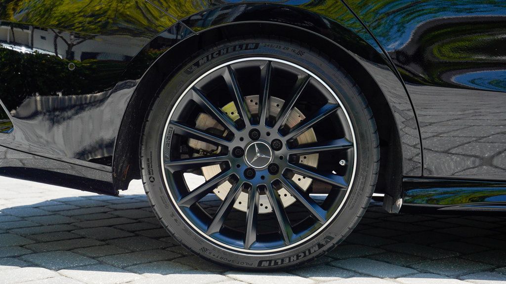 2022 Mercedes Benz CLA AMG 35 4MATIC photo 14