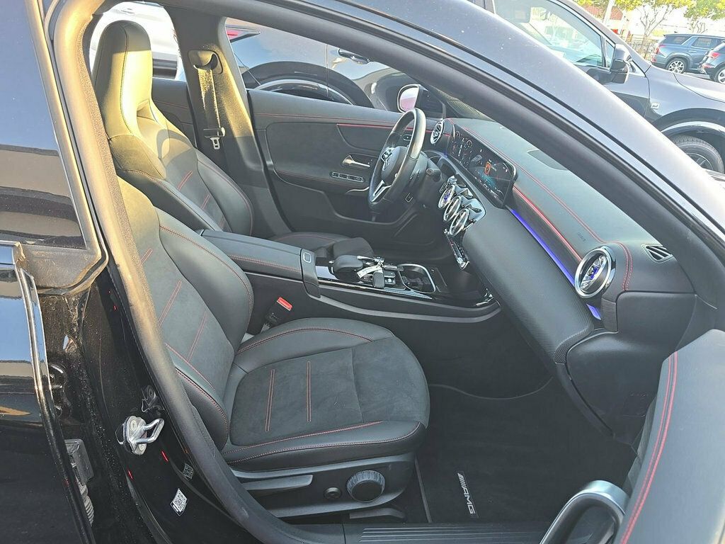 Mercedes-Benz CLA CLA 250 Coupe photo 8
