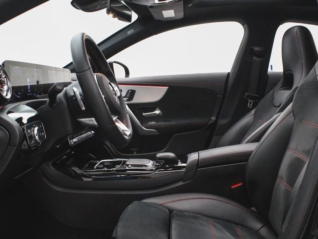 2022 Mercedes-Benz CLA CLA 35 AMG - 22910723 - 31