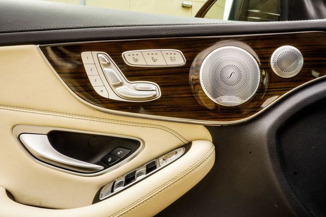2022 Mercedes-Benz C-Class AMG C 43 4MATIC Cabriolet - 23019655 - 33