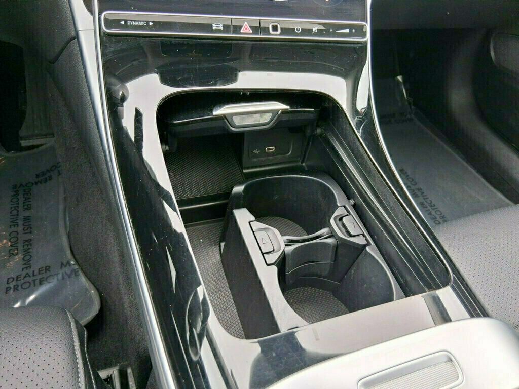 2022 Mercedes Benz C 300 4MATIC Sedan photo 24