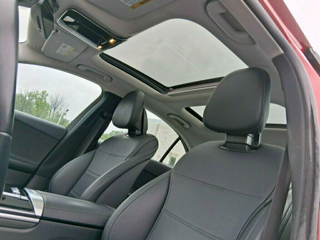 2022 Mercedes Benz C 300 4MATIC Sedan photo 5
