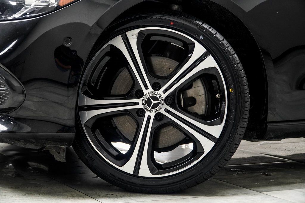 2022 Mercedes Benz C 300 Sedan photo 3